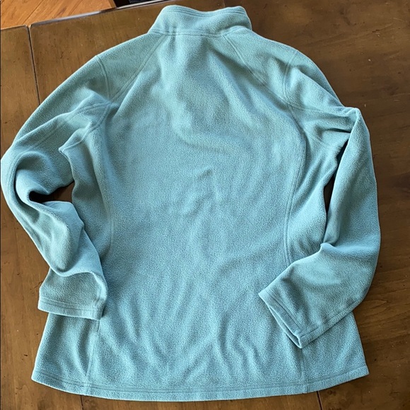 North Face Women’s Pullover - Picture 3 of 3